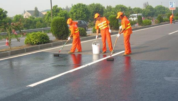  噴涂速凝防水涂料的優(yōu)勢(shì)有哪些？